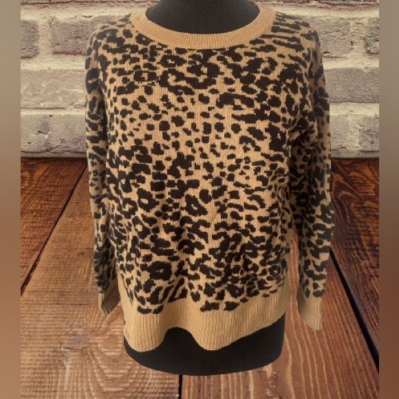 Women’s Loft animal print sweater size xs - Picture 1 of 6